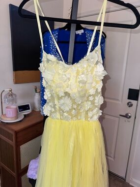 Yellow Floral Appliqué Spaghetti-Strap Maxi Dress